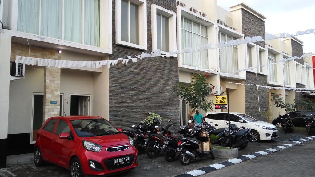 Seroja Kostel Golo Yogyakarta Exterior foto